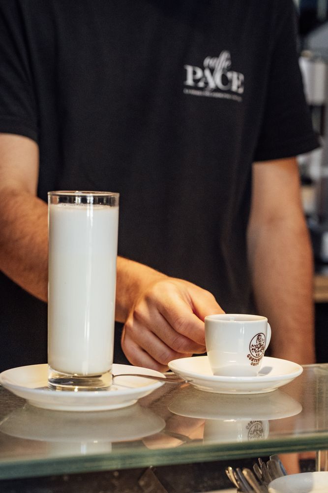 Latte di mandorla naturale