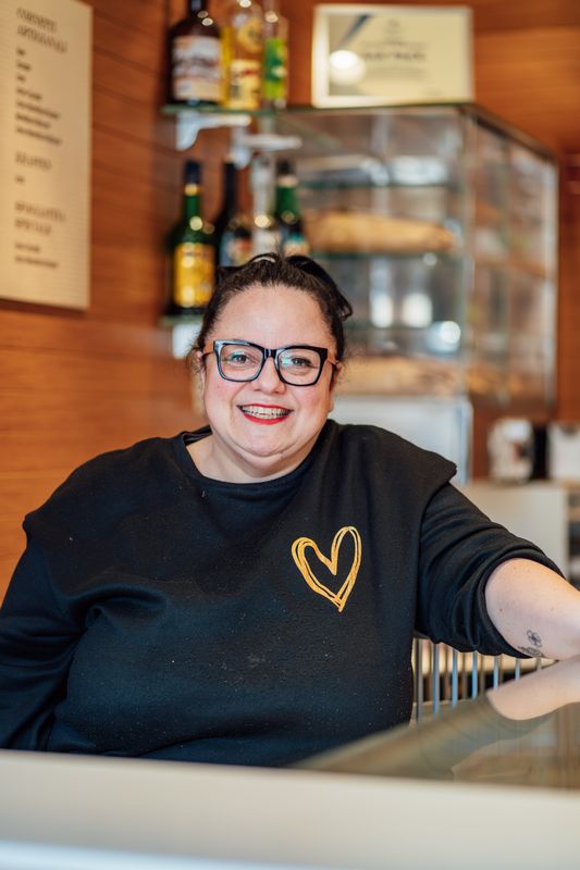 Silvia, dello staff del Caffè Pace